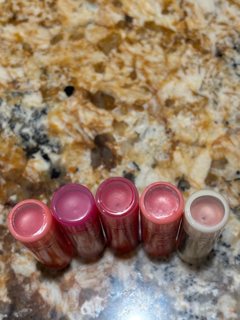 Avon Lip Balm Set — Pink, Hot Pink, Coral & Vanilla bundle 5 lip balms - Picture 2 of 2